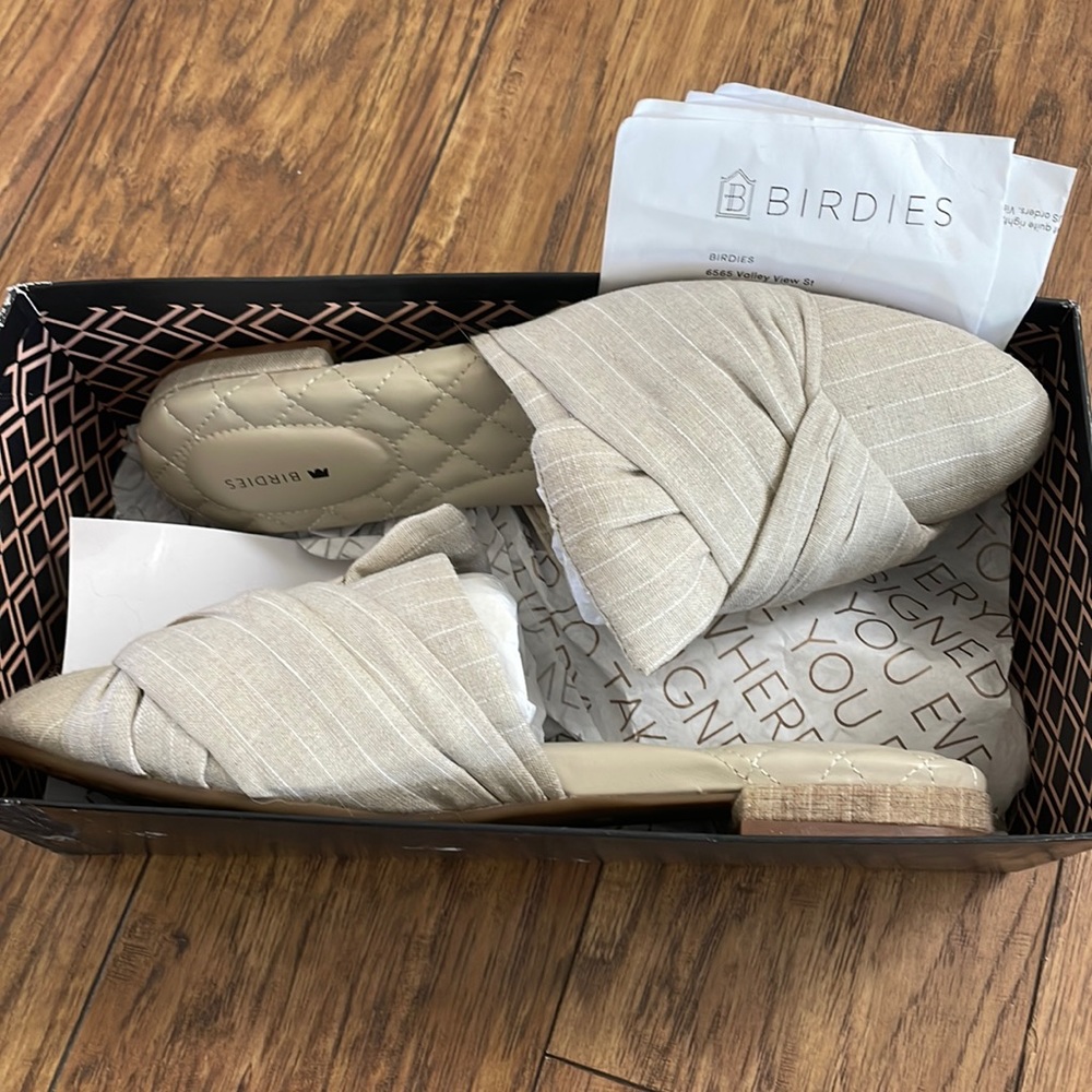 Birdies Songbird slide - NEVER WORN